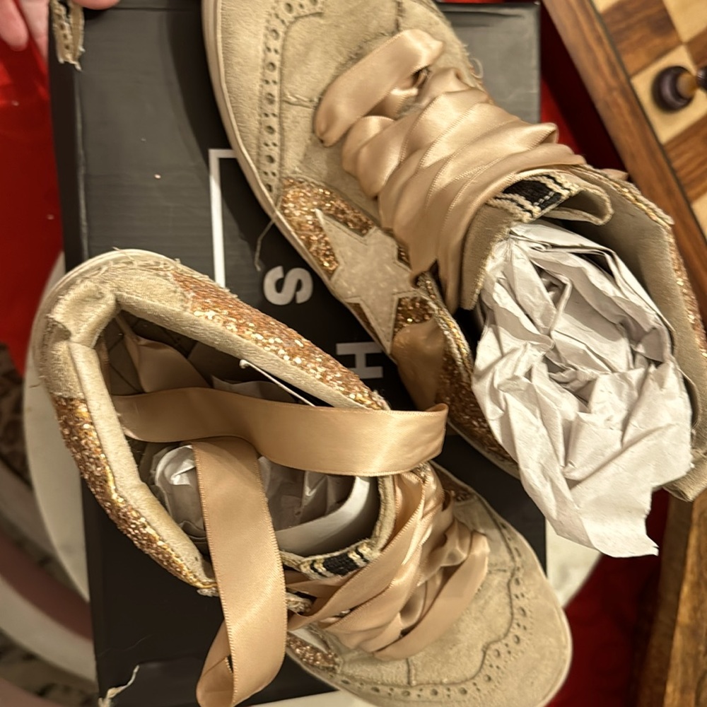 SHU SHOP - RINA ROSE GOLD SNEAKERS - Picture 5 of 5